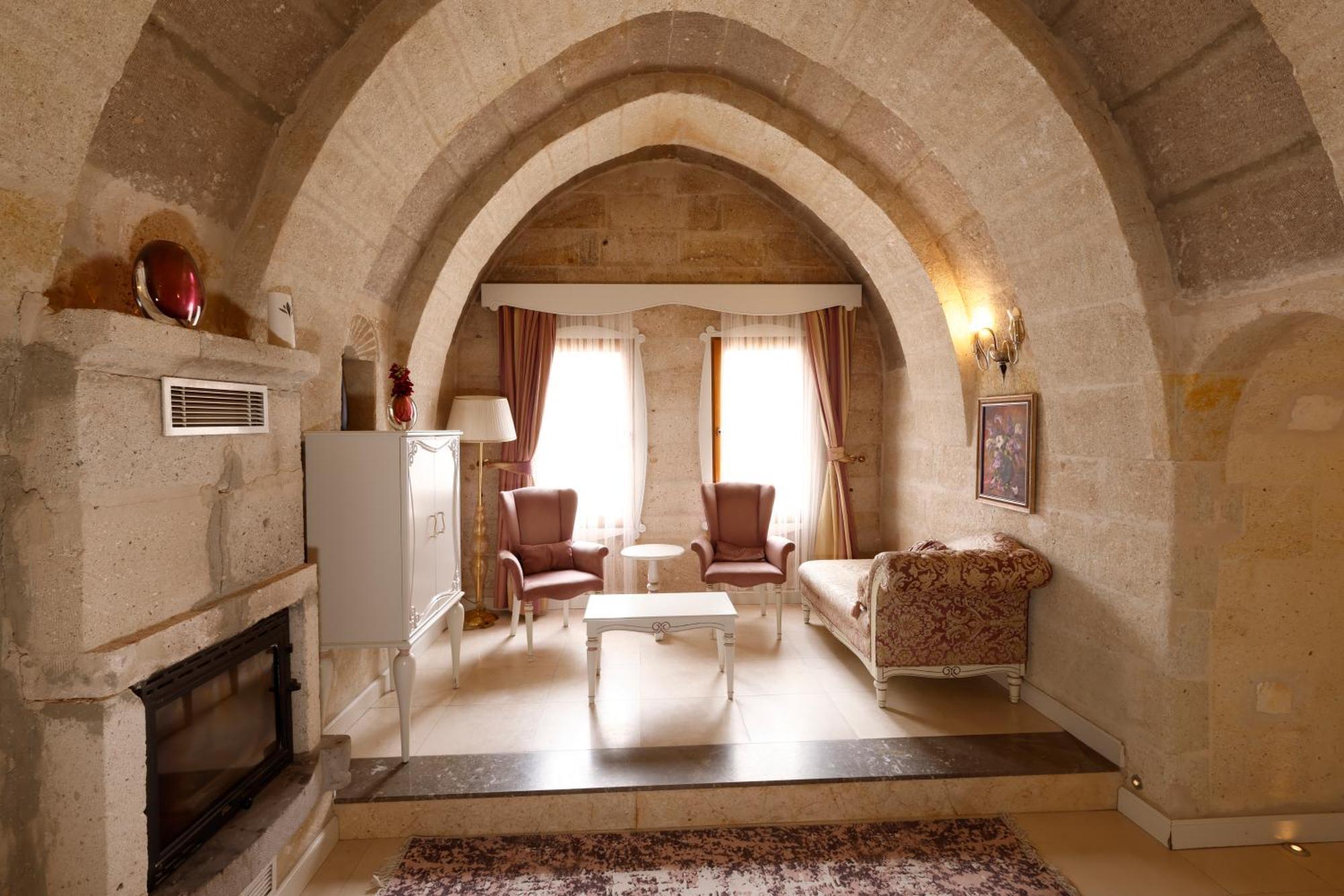 Anatelein Cave Hotel Uçhisar Dış mekan fotoğraf